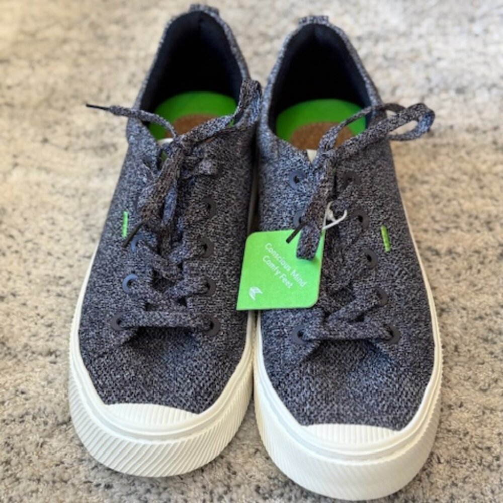 NWT Cariuma IBI Low Knit Sneakers - Gender Neutral - Men's 8.5 / Womens 10